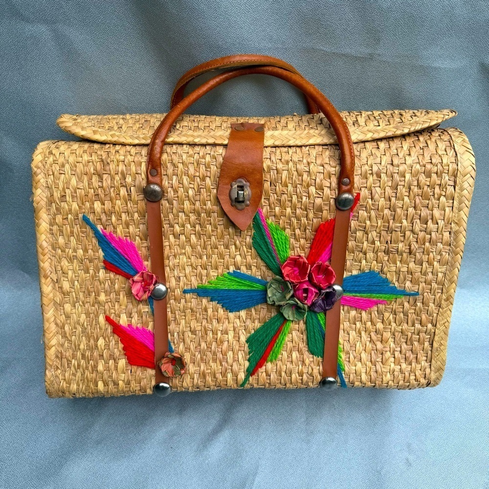 Raffia Straw Tote Bag Mexican Boho Bag Purse Beach Bag Tote w Leather Accent
